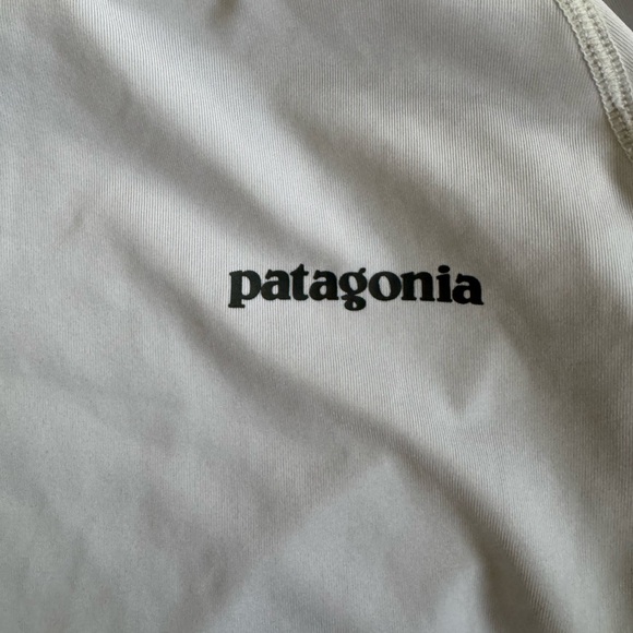 Patagonia Hooded Rashguard - Picture 4 of 6
